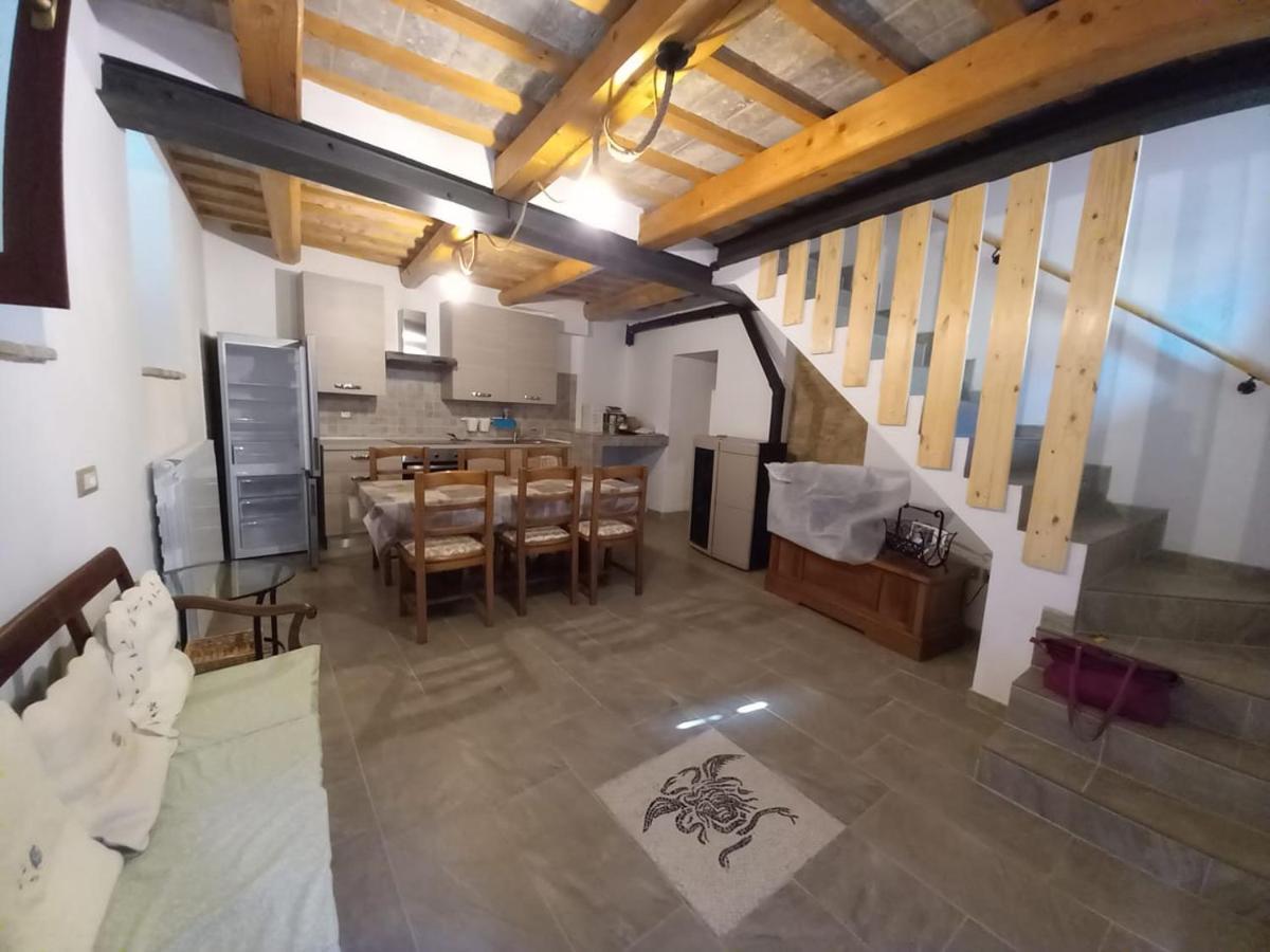 Casa Borgo Fonte Villa Castelleone di Suasa Bagian luar foto
