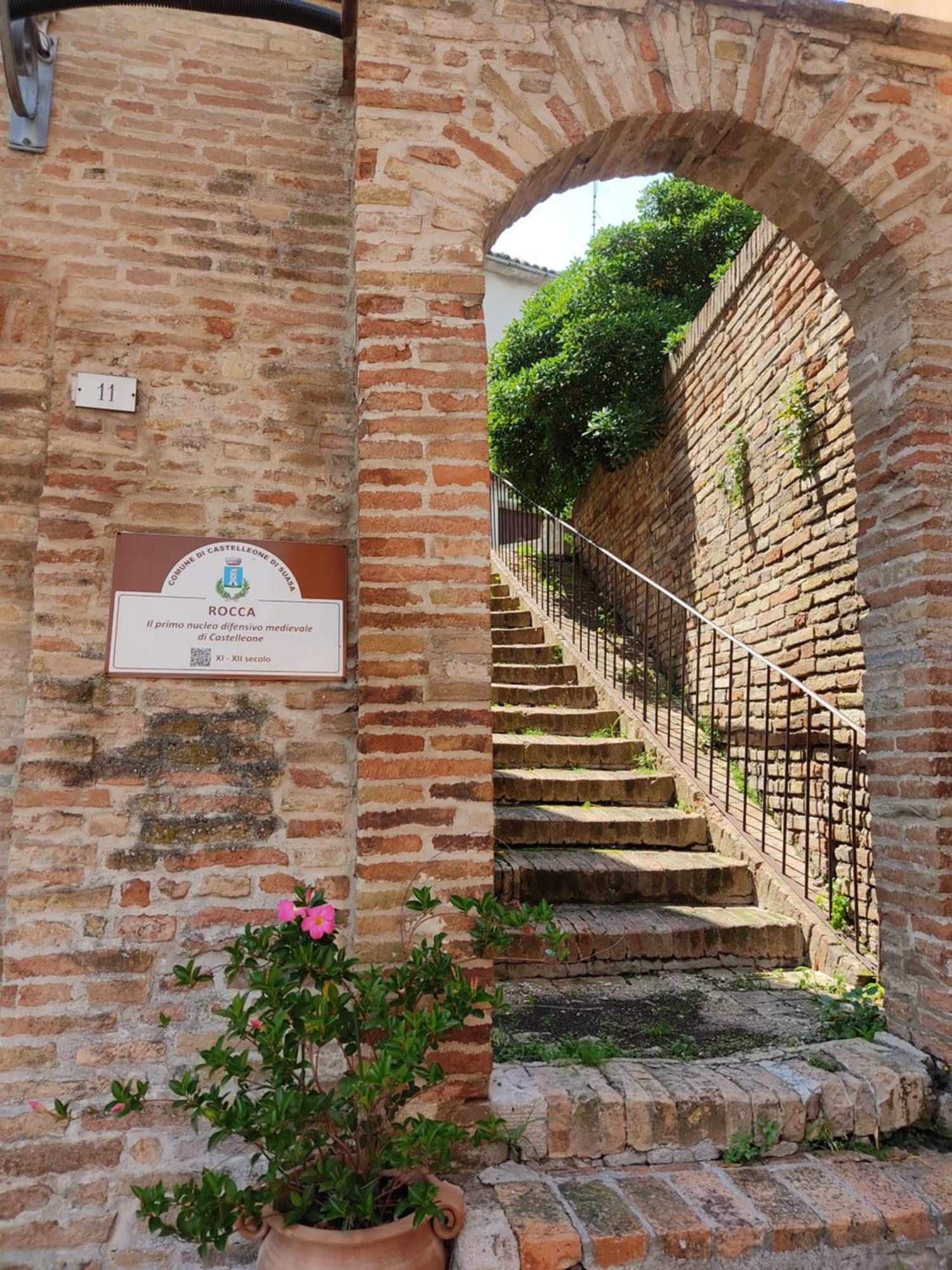 Casa Borgo Fonte Villa Castelleone di Suasa Bagian luar foto