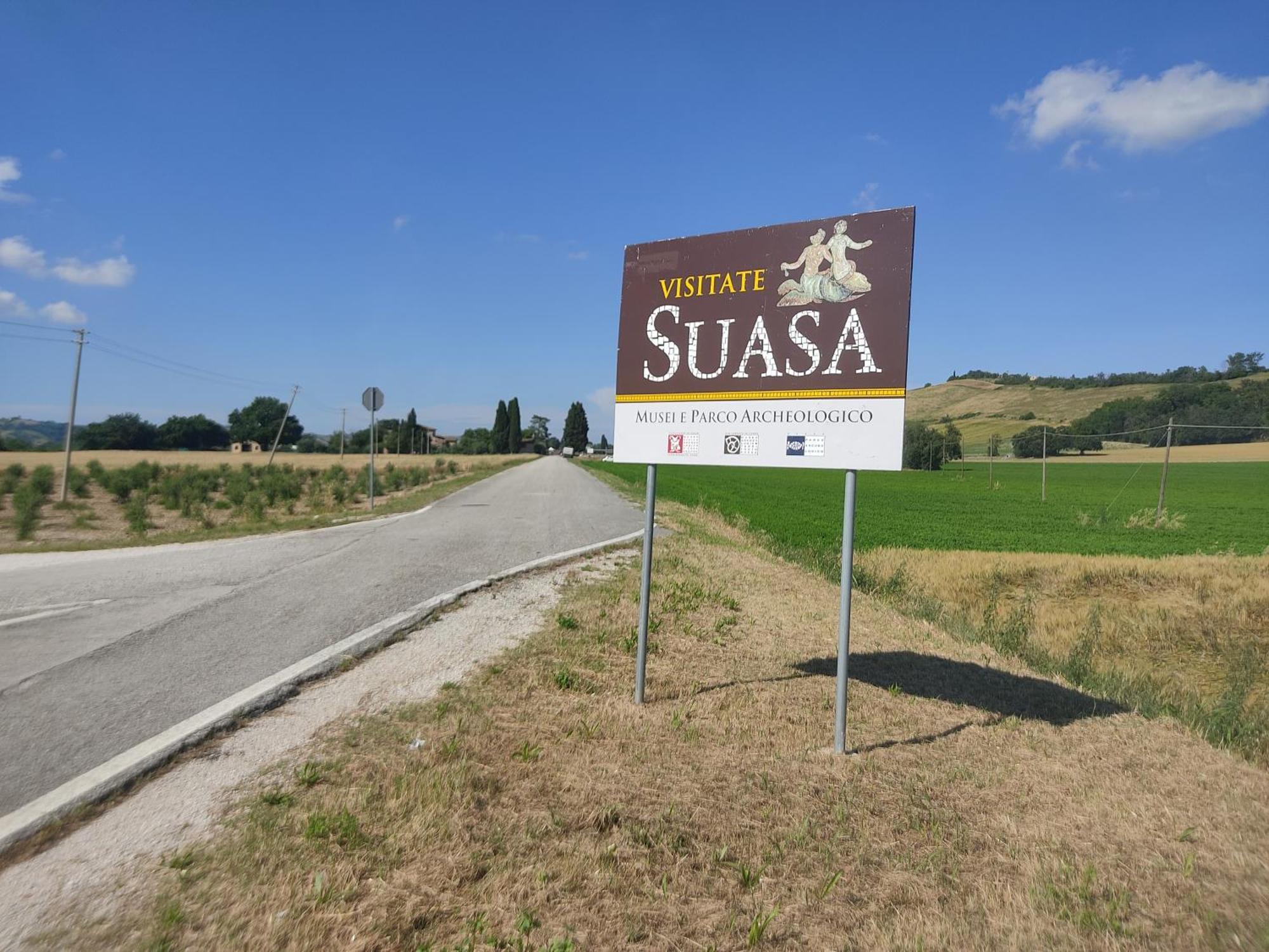 Casa Borgo Fonte Villa Castelleone di Suasa Bagian luar foto